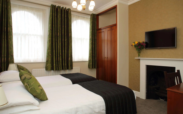 Kensington Gardens Hotel