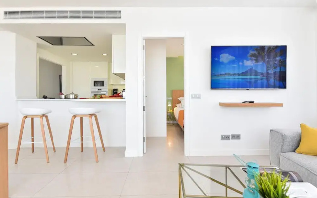 Apartment Mogan With Stunning Beach Views