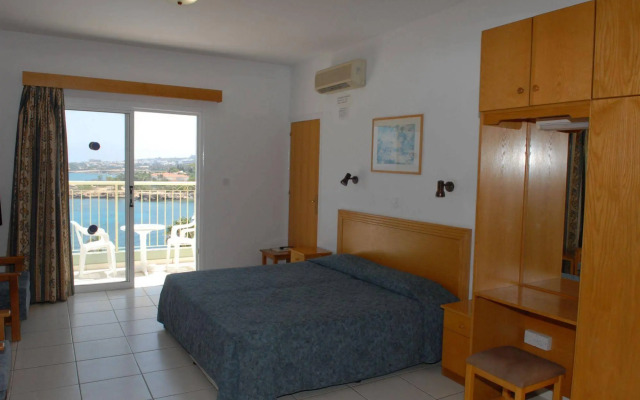 Maistrali Hotel Apartments & Bungalows