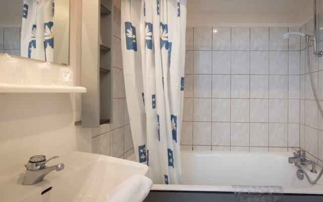 Le Domaine du Mongade by Popinns