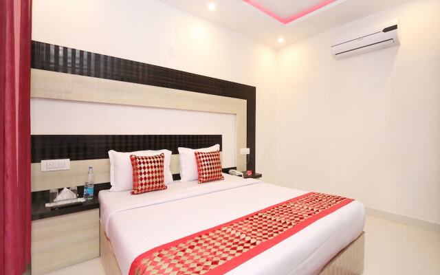 OYO 12258 Royal Residency