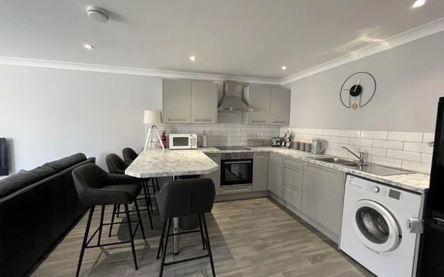 Captivating 2-bed Villa in Millendreath Near Looe