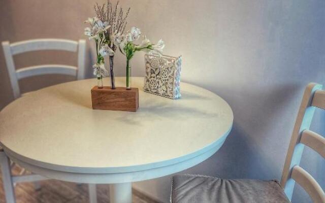 Q Apartaments near Palas Mall