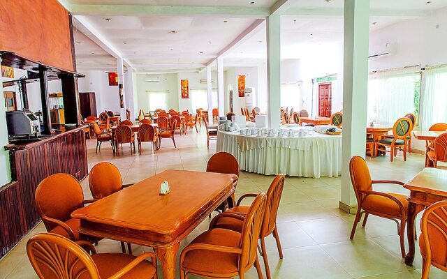 Paradise Suites Hotel