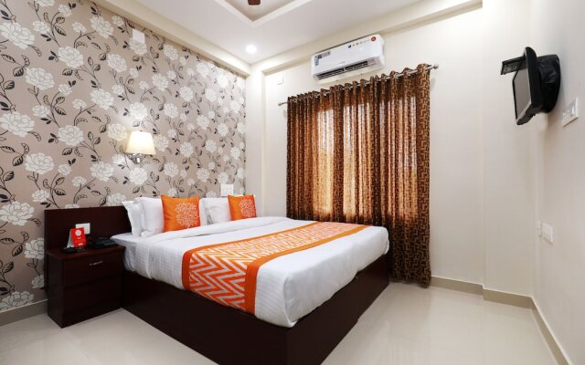 OYO 6728 Almas Residency