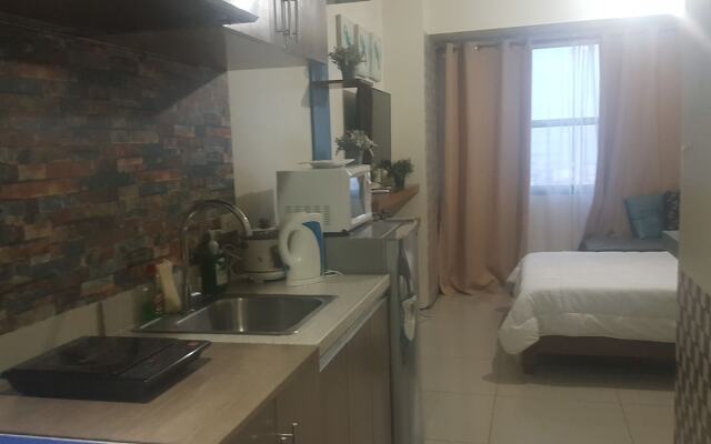 Felicity Suites at Horizon 101