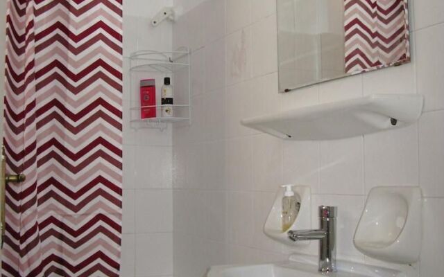 Handmade Apartment. A Step To City Center & Beach