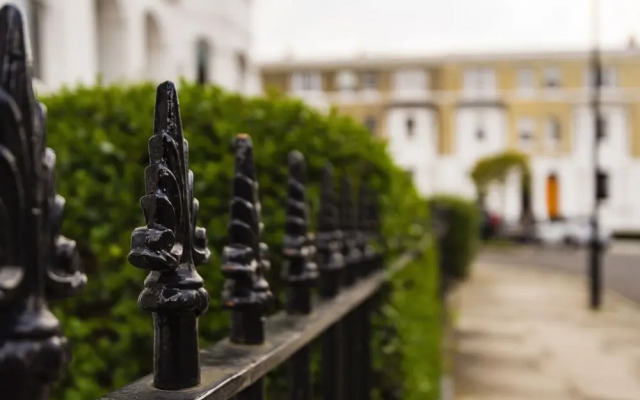 Panoramic Hammersmith Home Near The River Thames