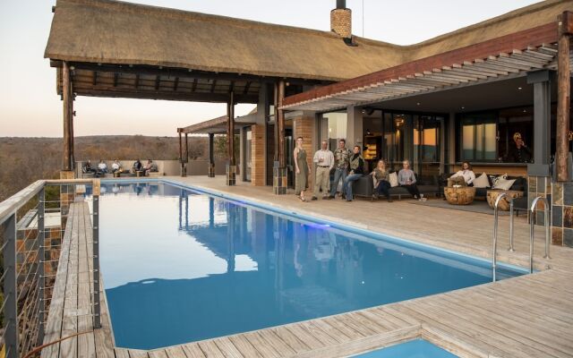 Ingwe Lodge