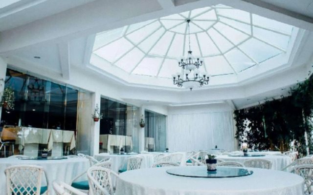 Grand Mutiara Hotel