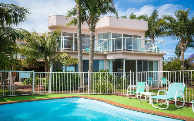 Beach Street Apartments