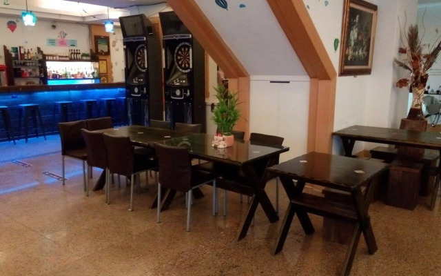 Melody Hotel