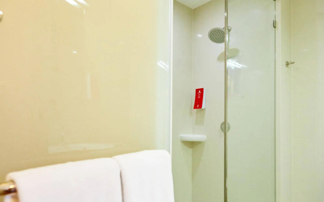 Red Planet Bekasi