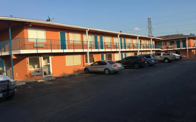 Relax Inn Forth Worth