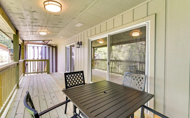 Serene Bella Vista Getaway Near Trails!