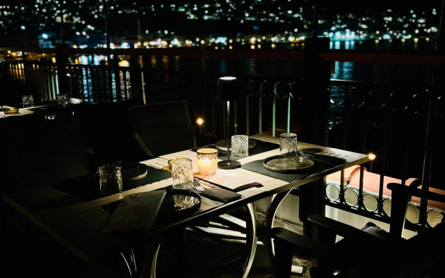 Aeolis Hotel