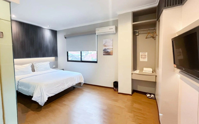 G Hotel