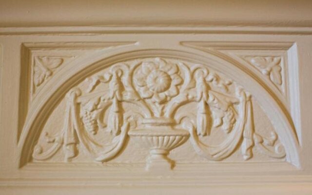 Houndgate Townhouse