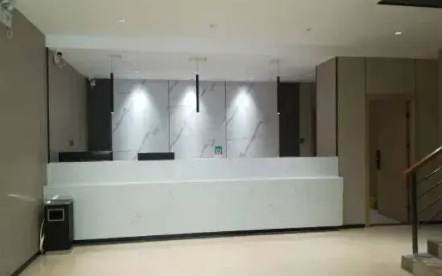 Linyi Chulv Shangsho Hotel