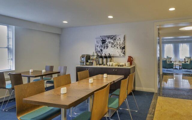 The Warwick Hotel Rittenhouse Square Philadelphia