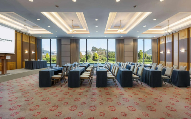 Wyndham Grand Izmir Ozdilek Thermal & Spa