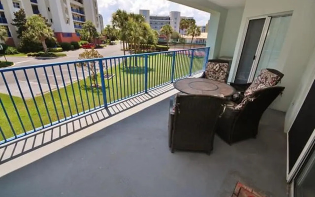 Oceanwalk 1-203 Apartment 2