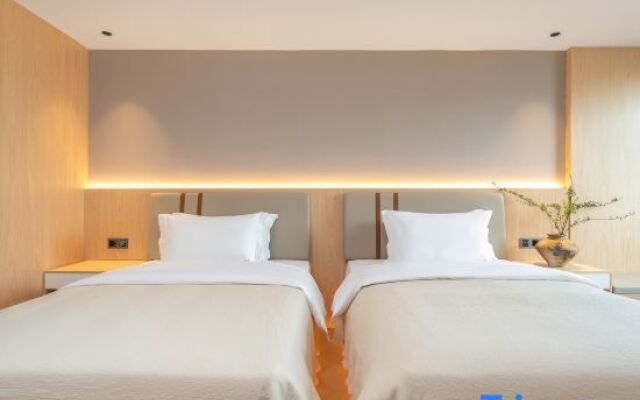 Yue·Tianyu Hotel (Mangshi Airport Branch)