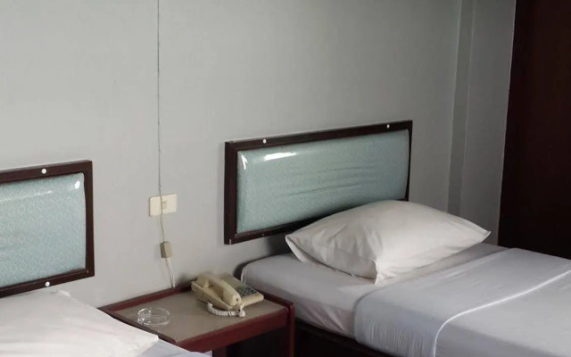 Win Hotel