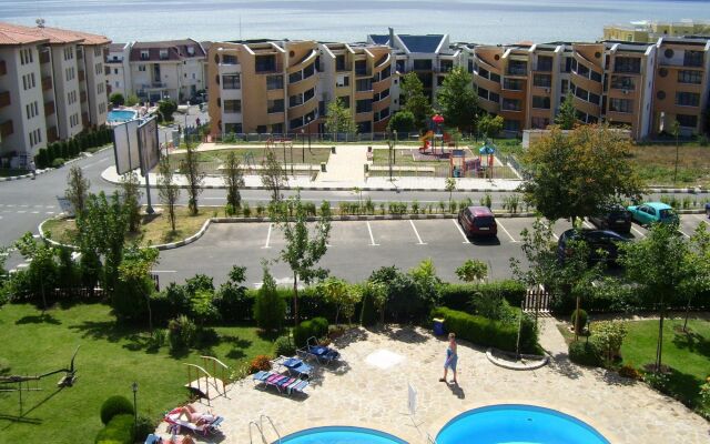 Delfin Apartments