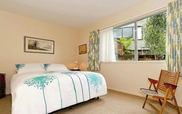 Views on Rimu - Whitianga Holiday Home