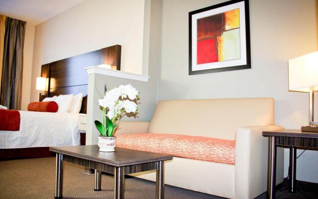 Best Western Airport Inn & Suites