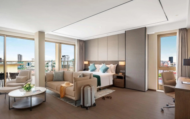 Oakwood Premier Phnom Penh