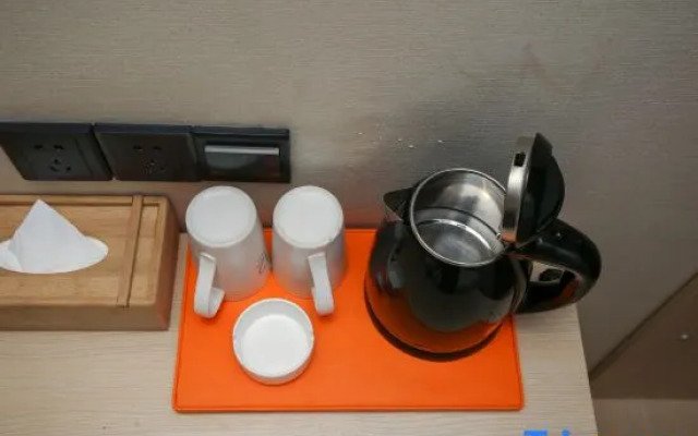 Rest Hotel (Wenzhou Liming Store)