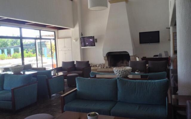 Paphos Gardens Holiday Resort - Hotel And Apartments