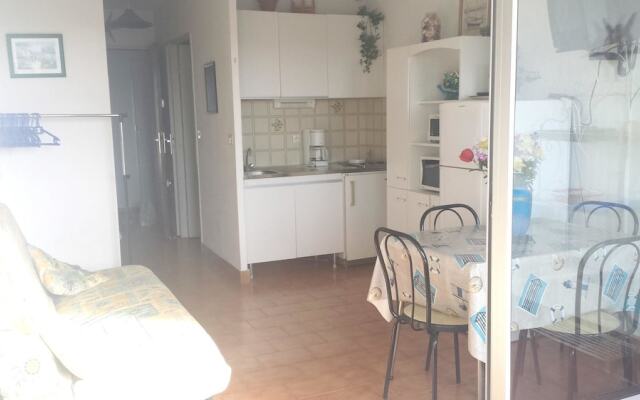 Studio in Sète - 600 m From the Beach