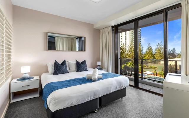 Ultra Broadbeach