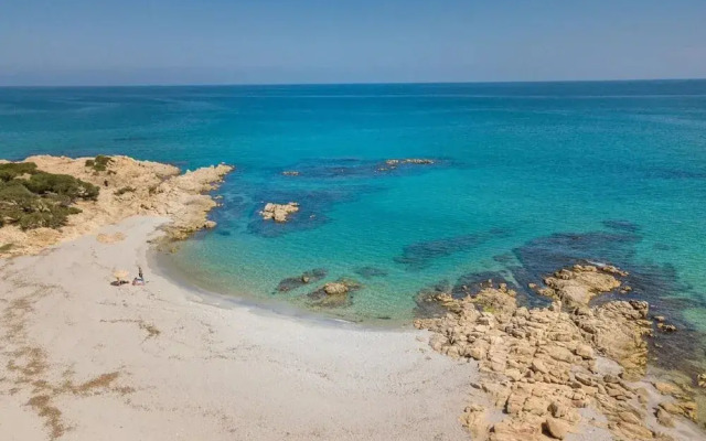 Elegant Apartment With Terrace at Cala Liberotto