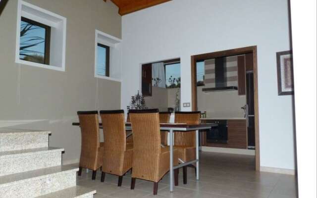 A Coruna 102253 3 Bedroom Holiday home By Mo Rentals