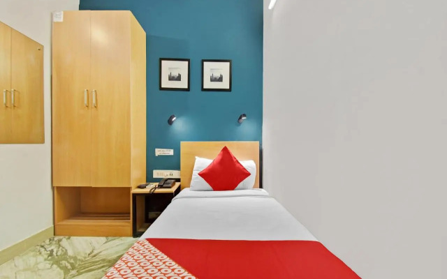 OYO 82317 Amaris Stay Hub