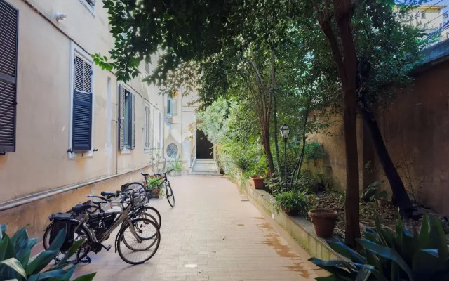 Vatican Beautiful 2Br Apartment