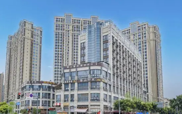 SFEEL DESIGN Hotel (Chengdu East Station Shuangdian Road Subway Station)
