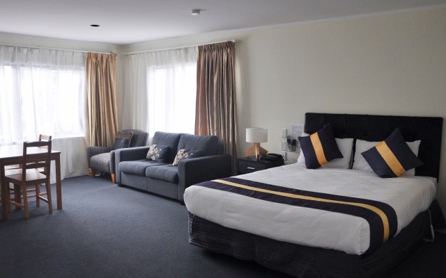 Royal Park Lodge