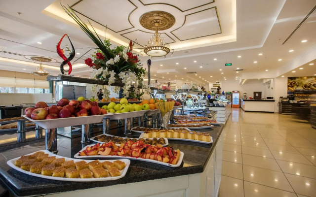 Meridia Beach Hotel