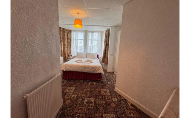 OYO Delton Hotel Blackpool Pleasure Beach
