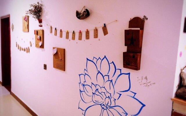 Daocheng Mizang Hostel