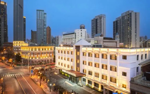 Tianjin Five Avenue Foreign Language University Atour Hotel