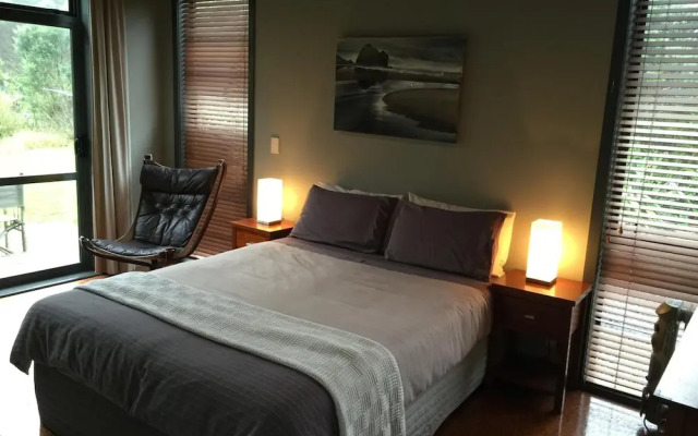 Piha Beachstay - Hostel