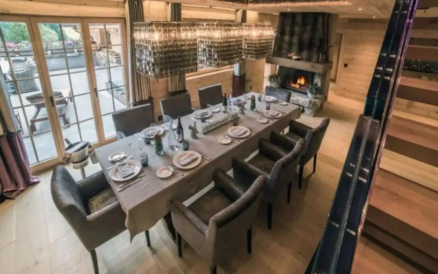 Superior Chalet With Views