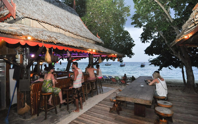 Phi Phi Relax Beach Resort