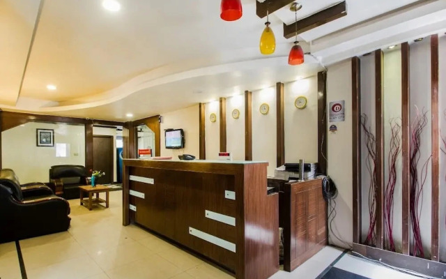 OYO Flagship 49255 Hotel New Simran Palace